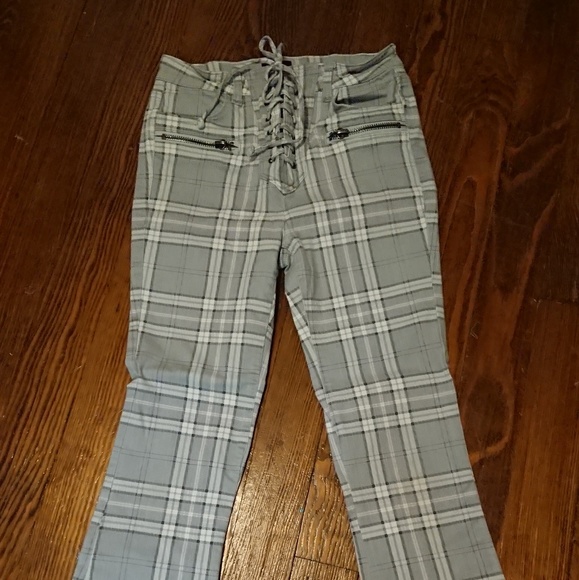 AFRM flare leg plaid pants - Picture 4 of 5